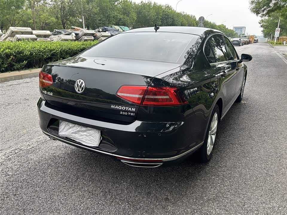 Volkswagen Magotan