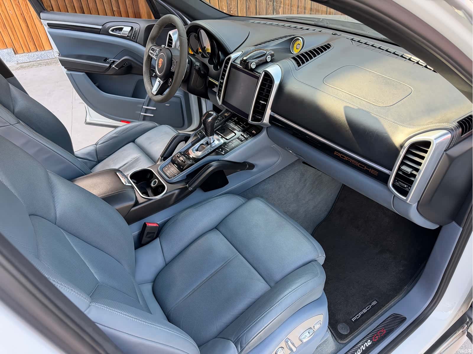 Porsche Cayenne, 2012 8