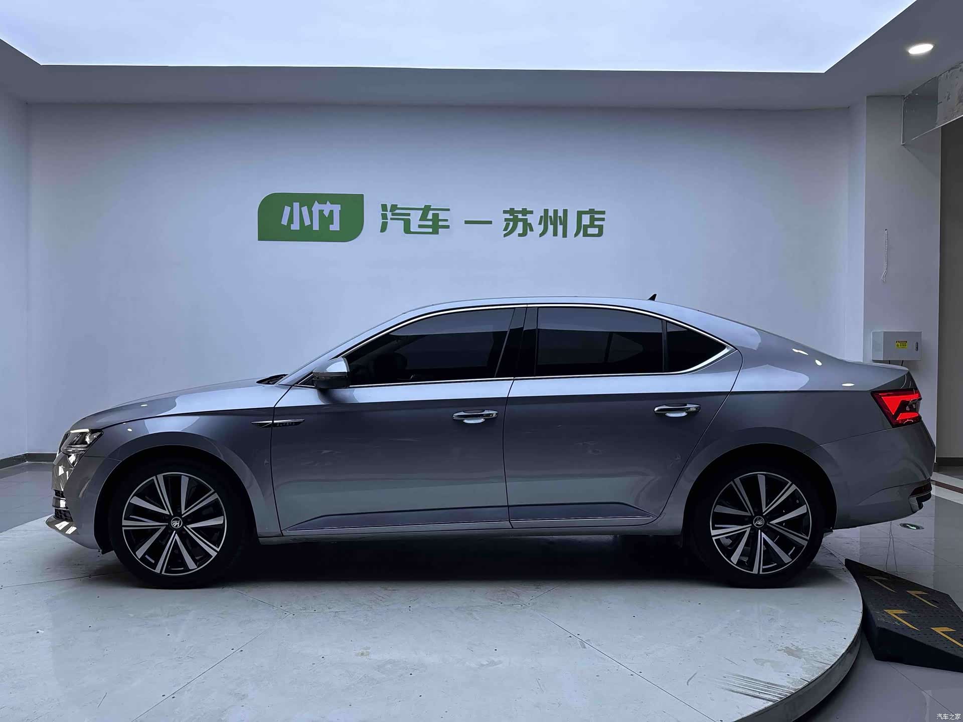 Skoda Superb, 2022 4