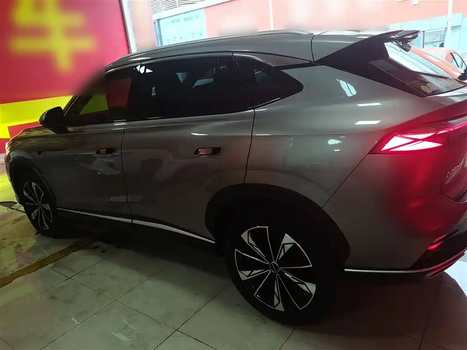 Roewe RX5