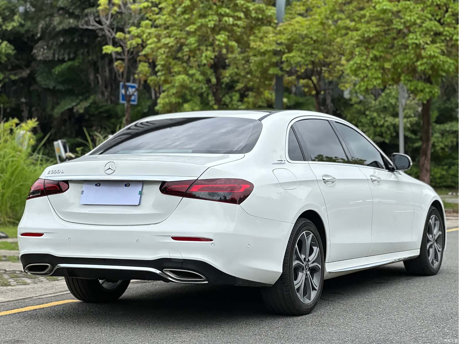 Mercedes-Benz E-Class, 2021 4