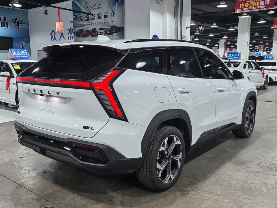 Geely Atlas L
