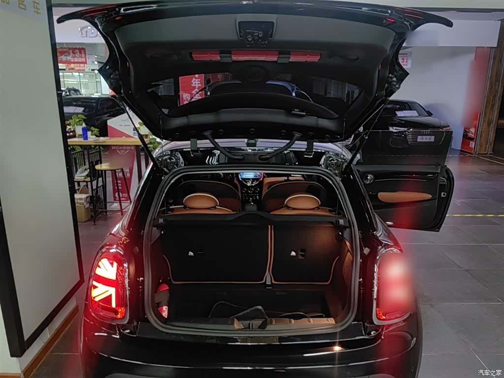 Mini Cooper, 2023 19