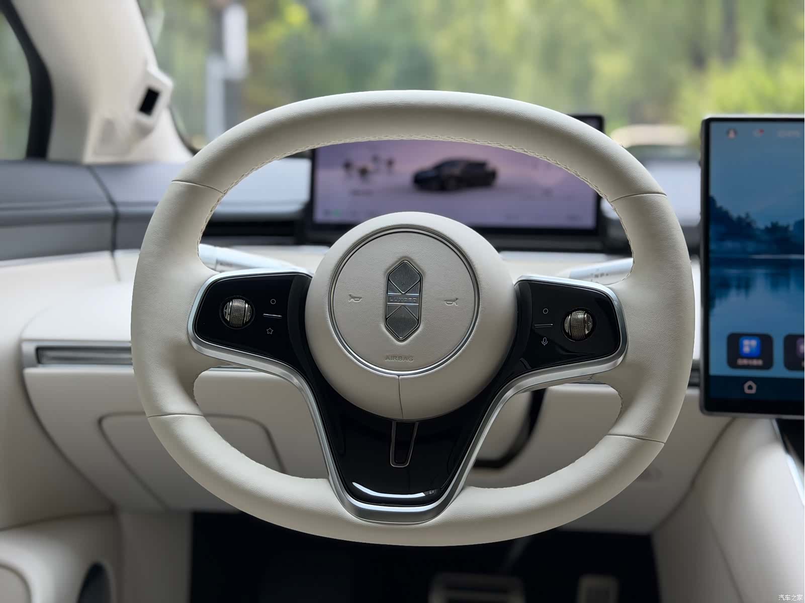 Luxeed S7, 2025 15