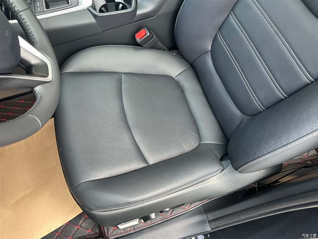 Toyota RAV4, 2024 13