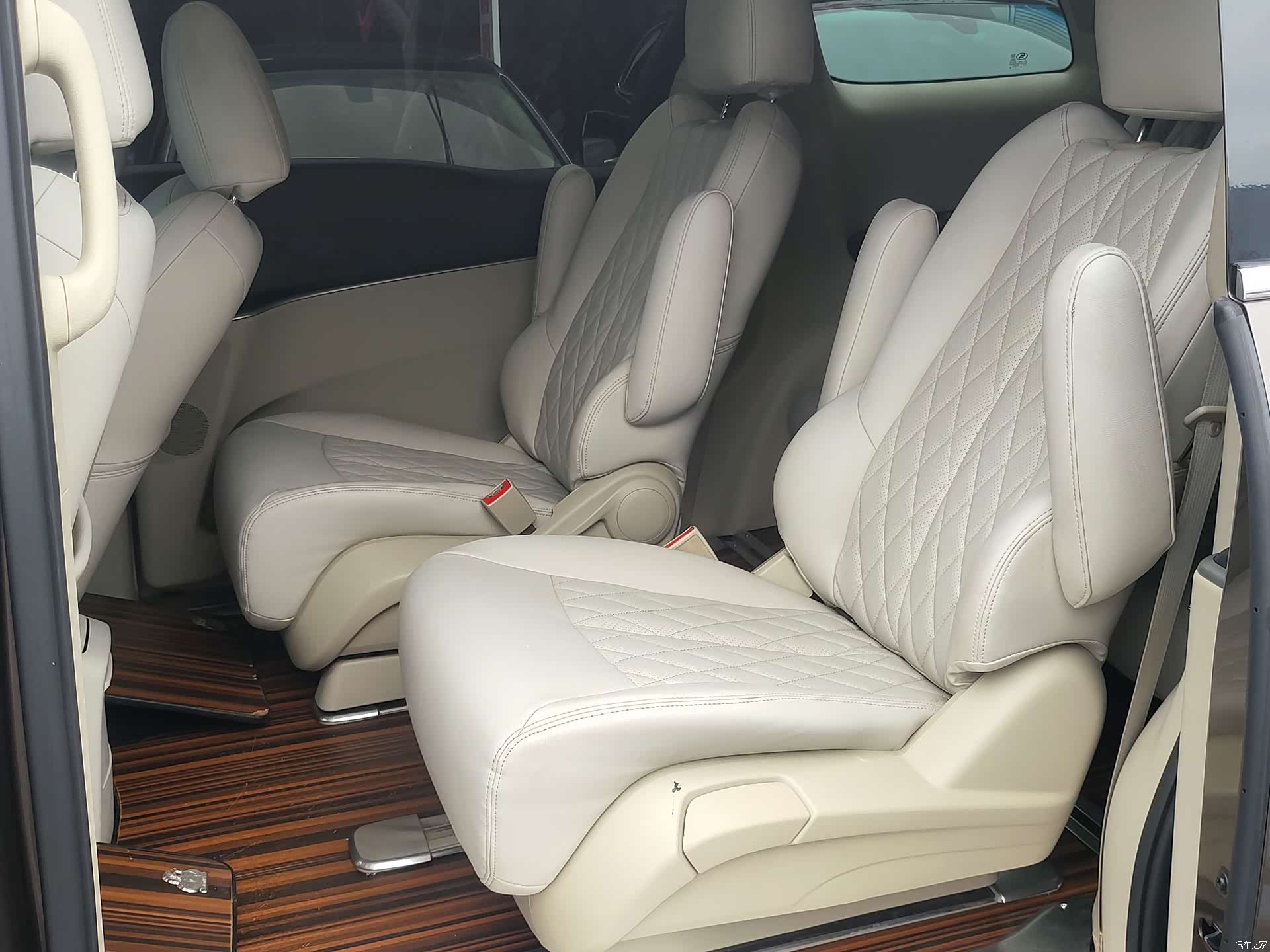 Buick GL8, 2019 11