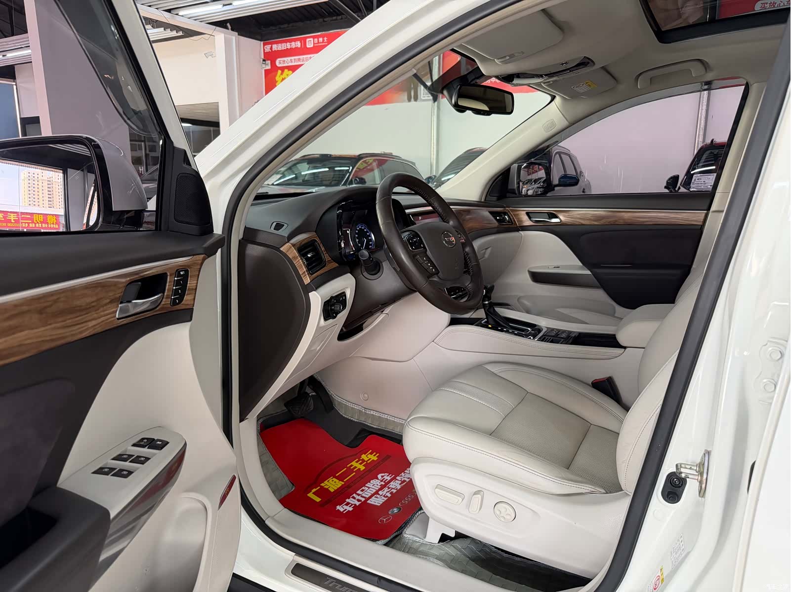 Trumpchi GS8, 2017 7