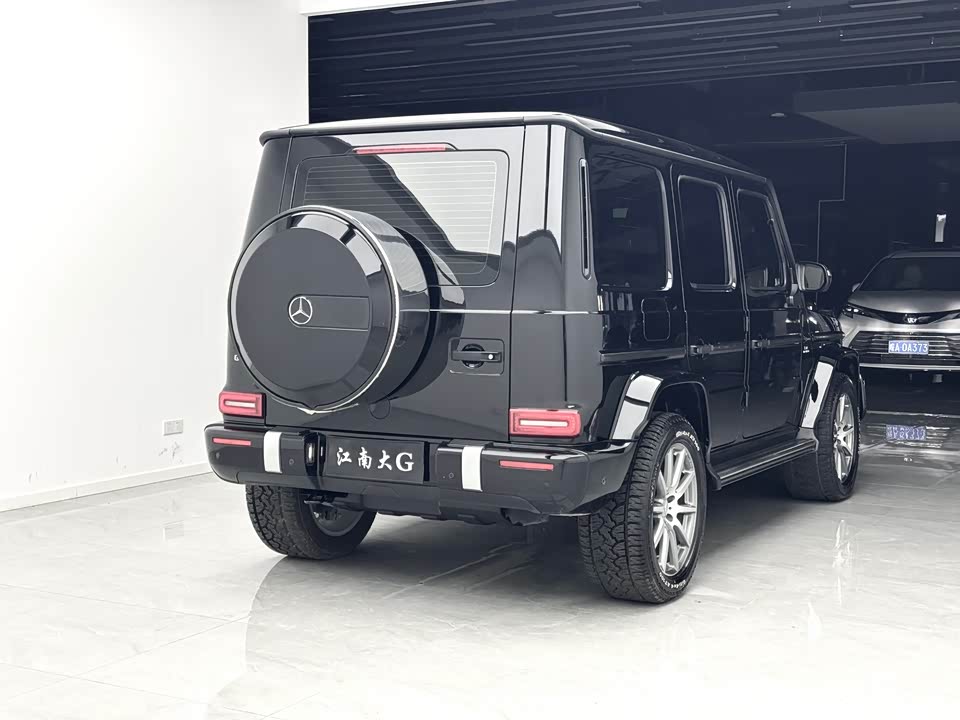 Mercedes-Benz G-class