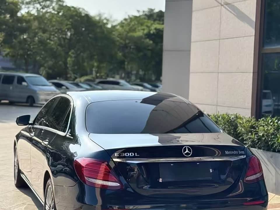 Mercedes-Benz E-class Mercedes-Benz E-class