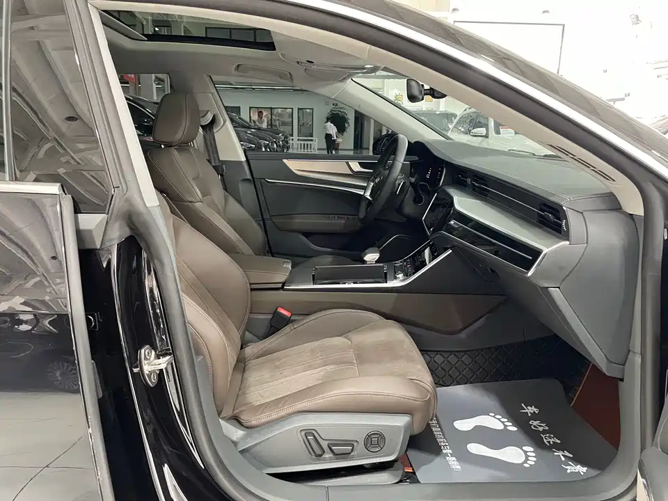 Audi A7L Audi A7L