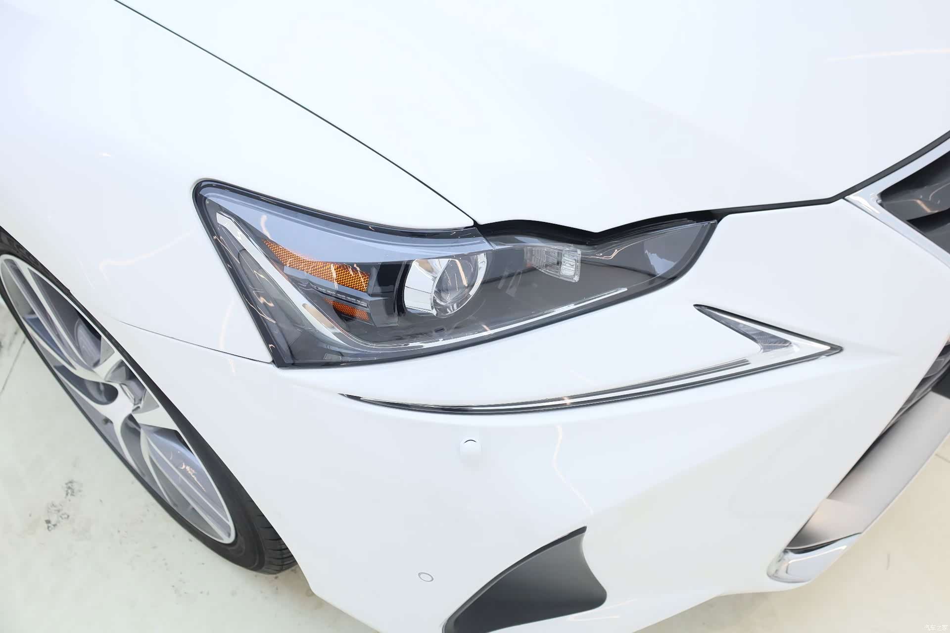 Lexus IS, 2017 8