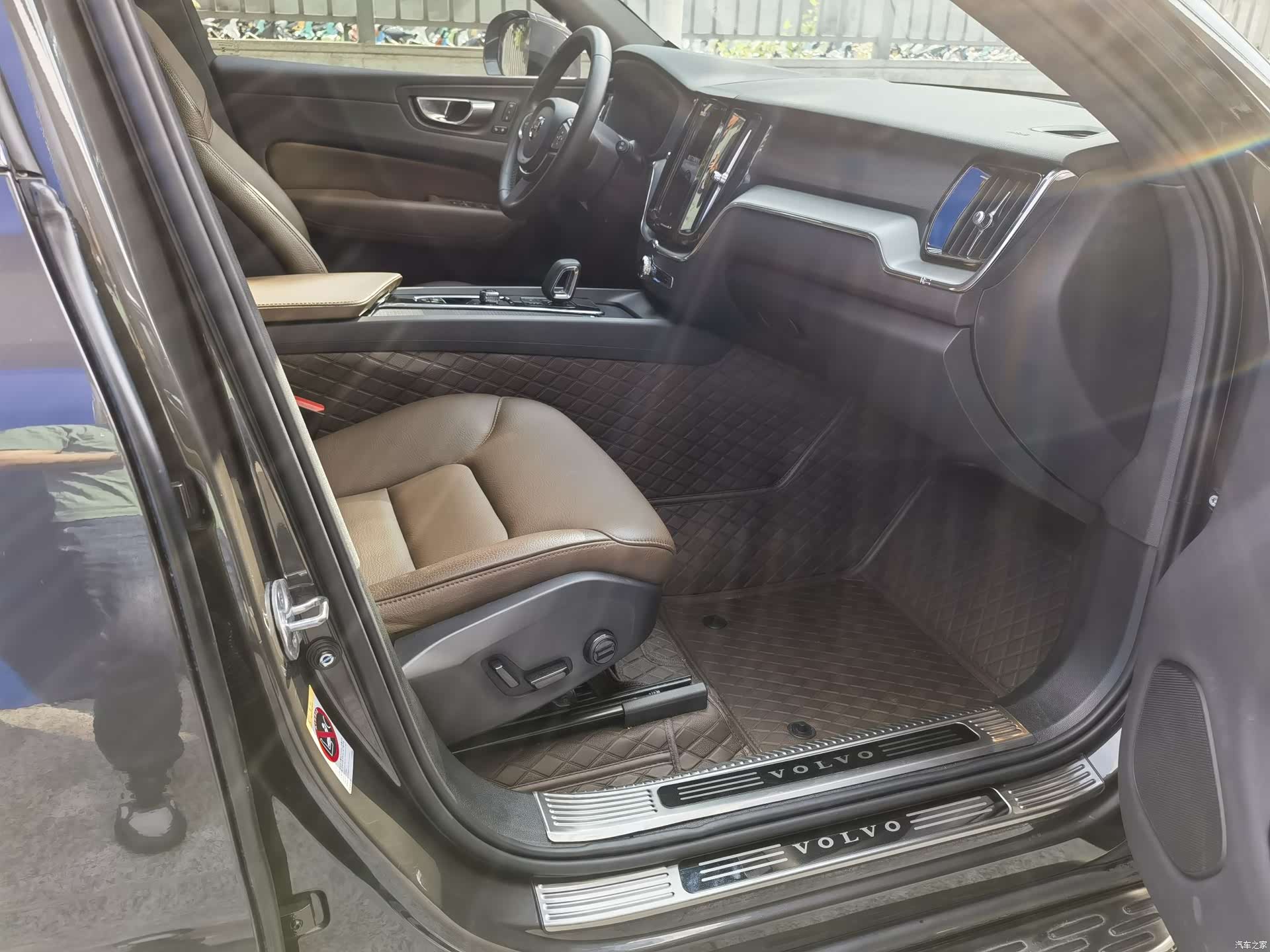 Volvo XC60, 2023 16