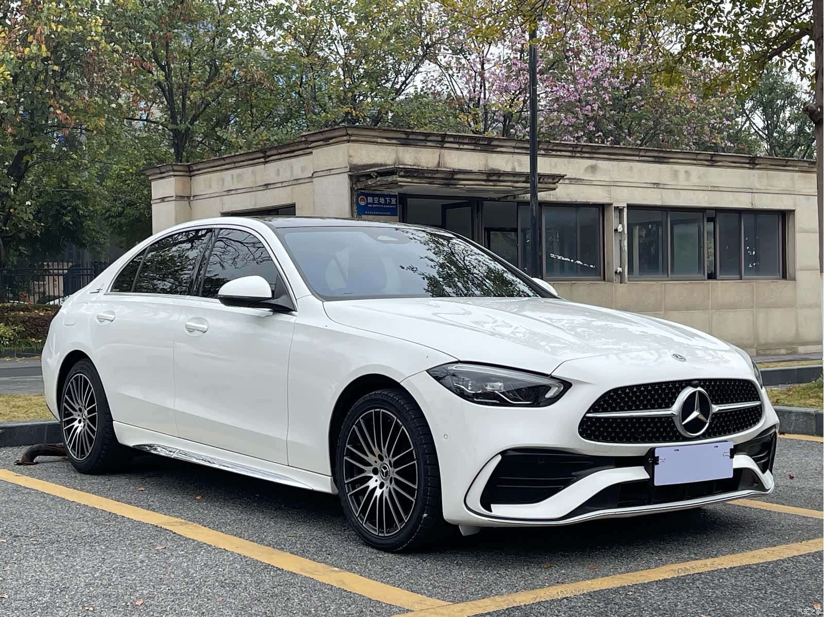 Mercedes-Benz C-Class, 2022 3