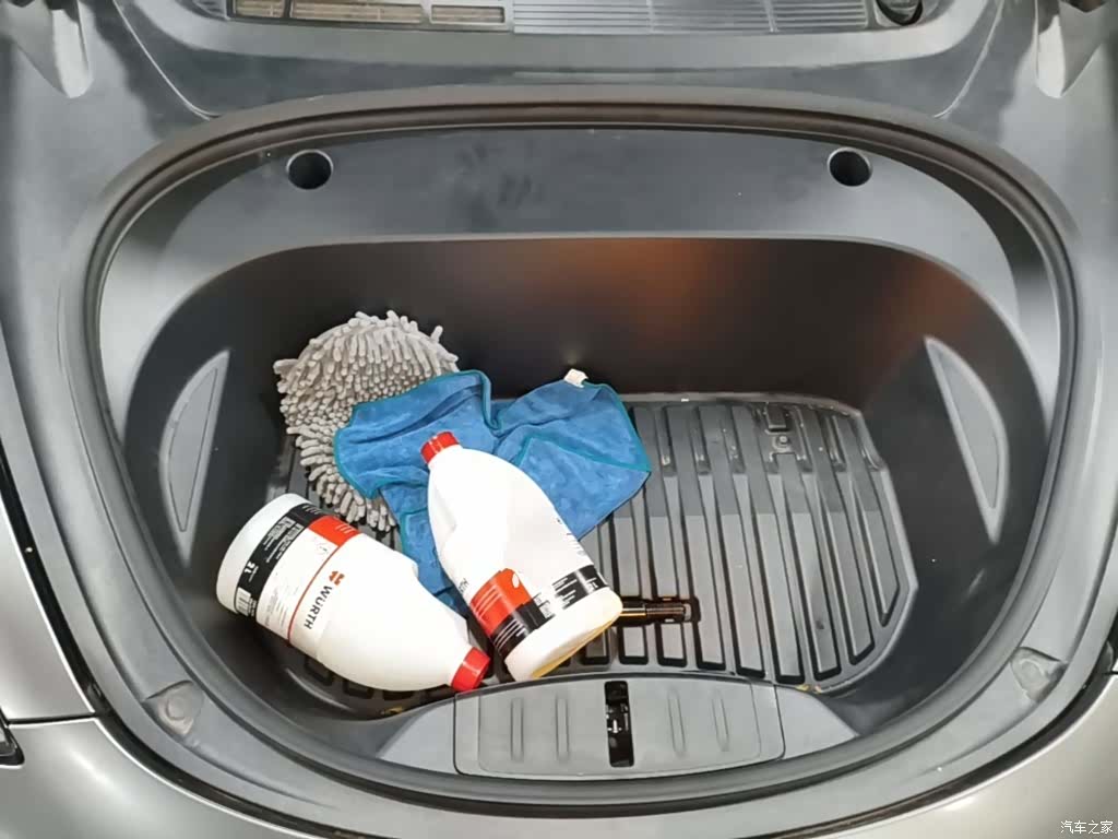 Tesla Model 3, 2023 16