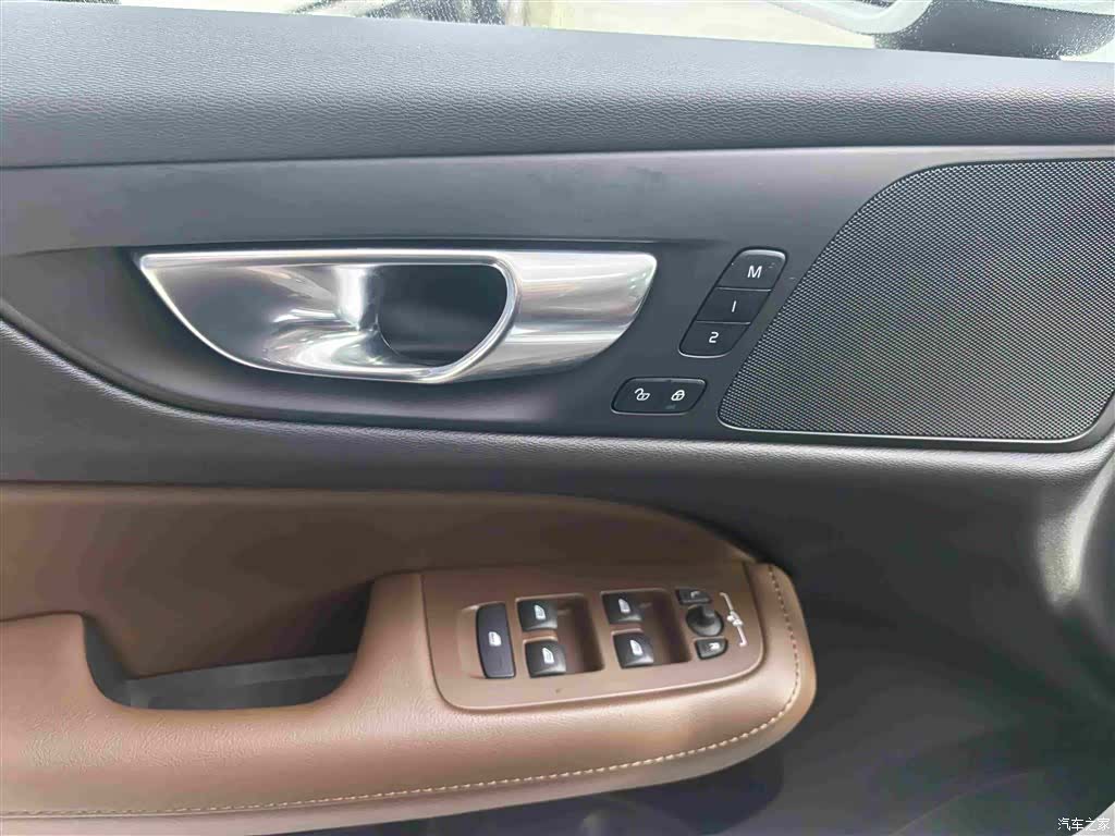 Volvo S60, 2025 13