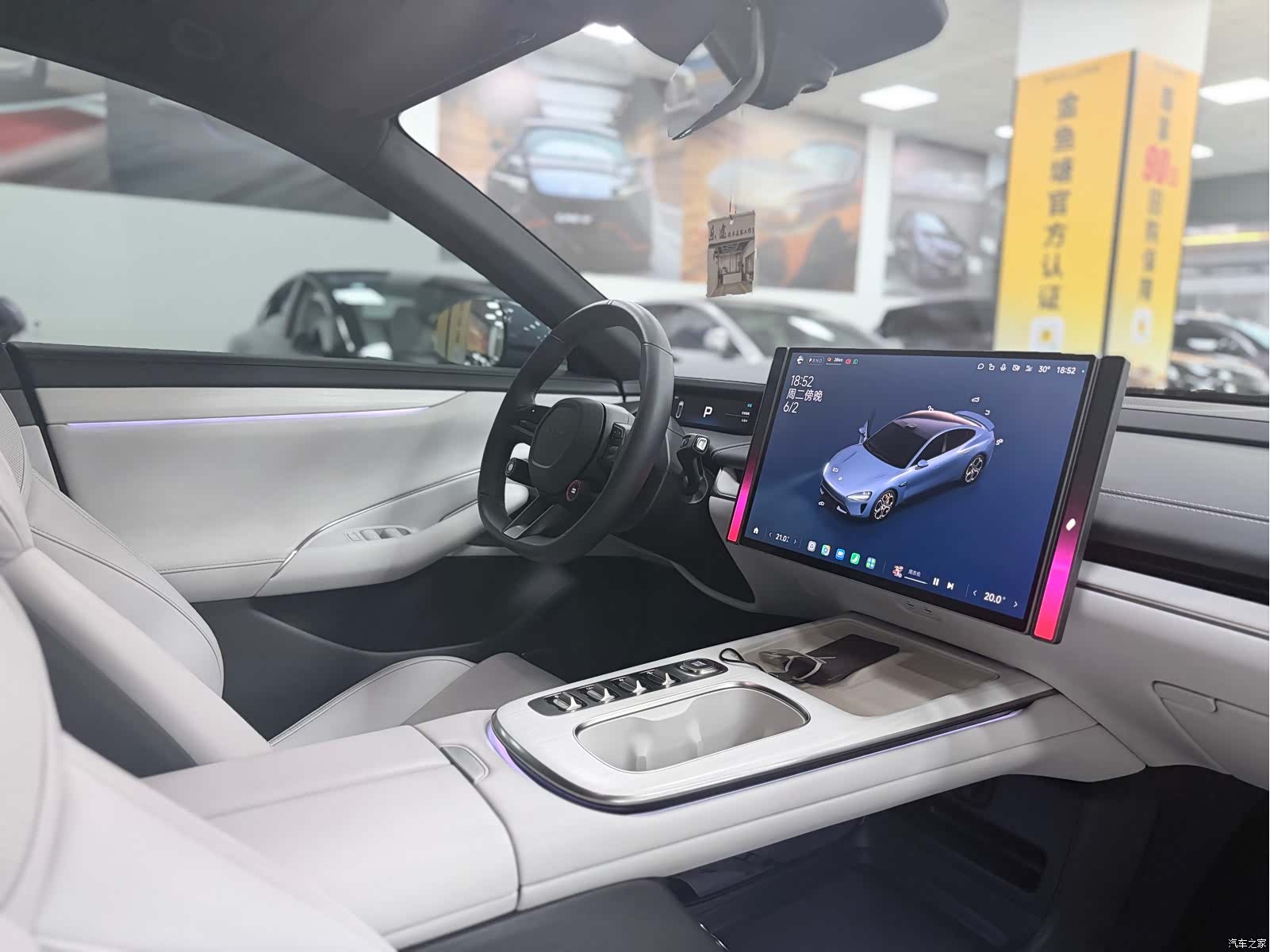 Xiaomi SU7, 2024 13