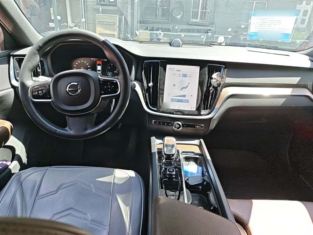 Volvo S60, 2021 13