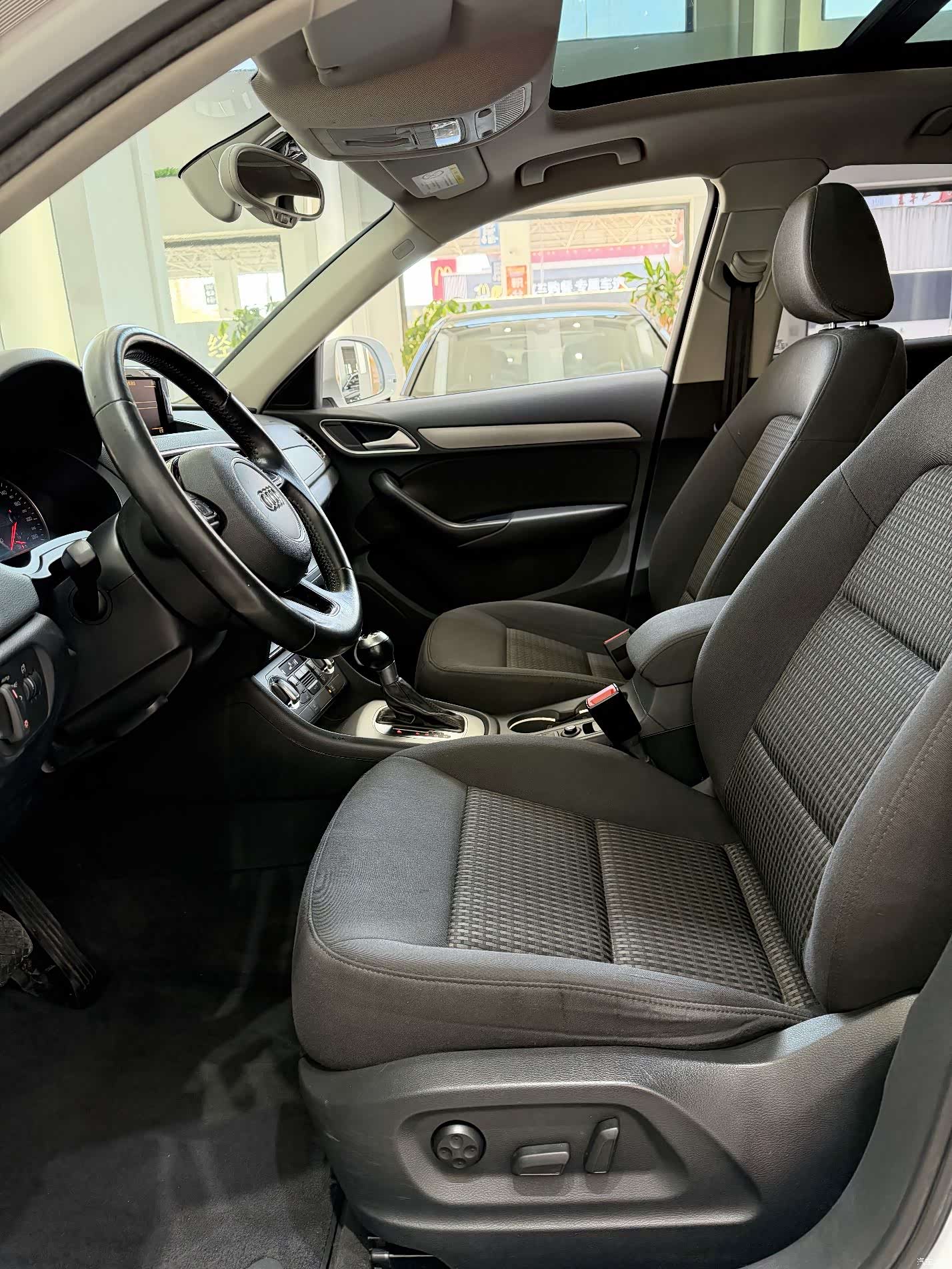Audi Q3, 2016 4