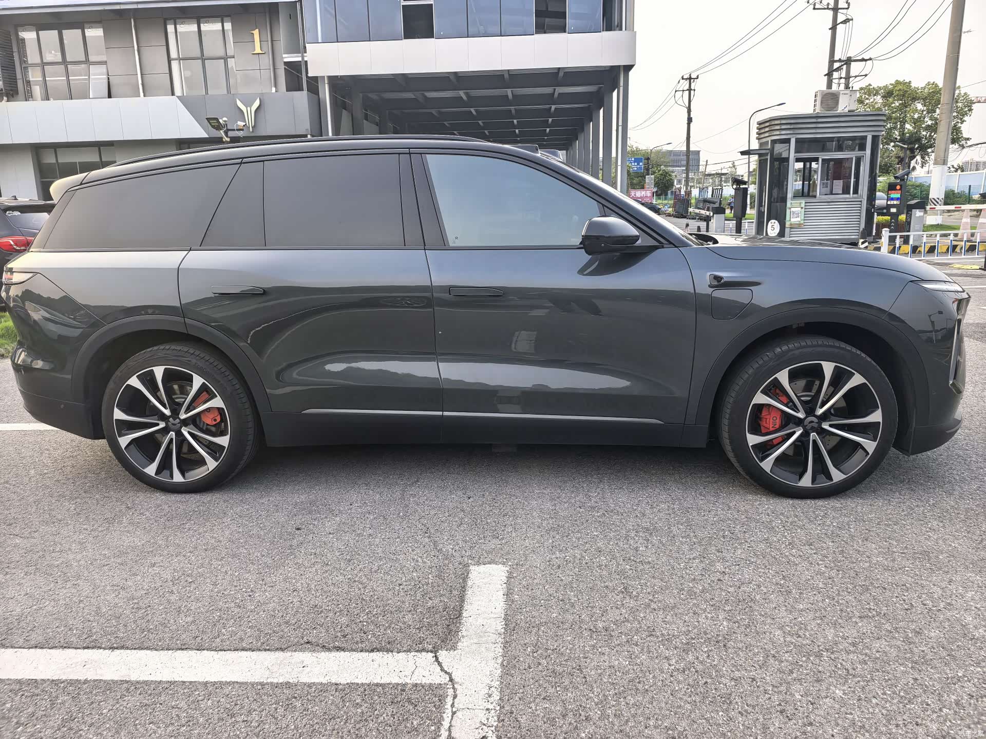 NIO ES8, 2023 4
