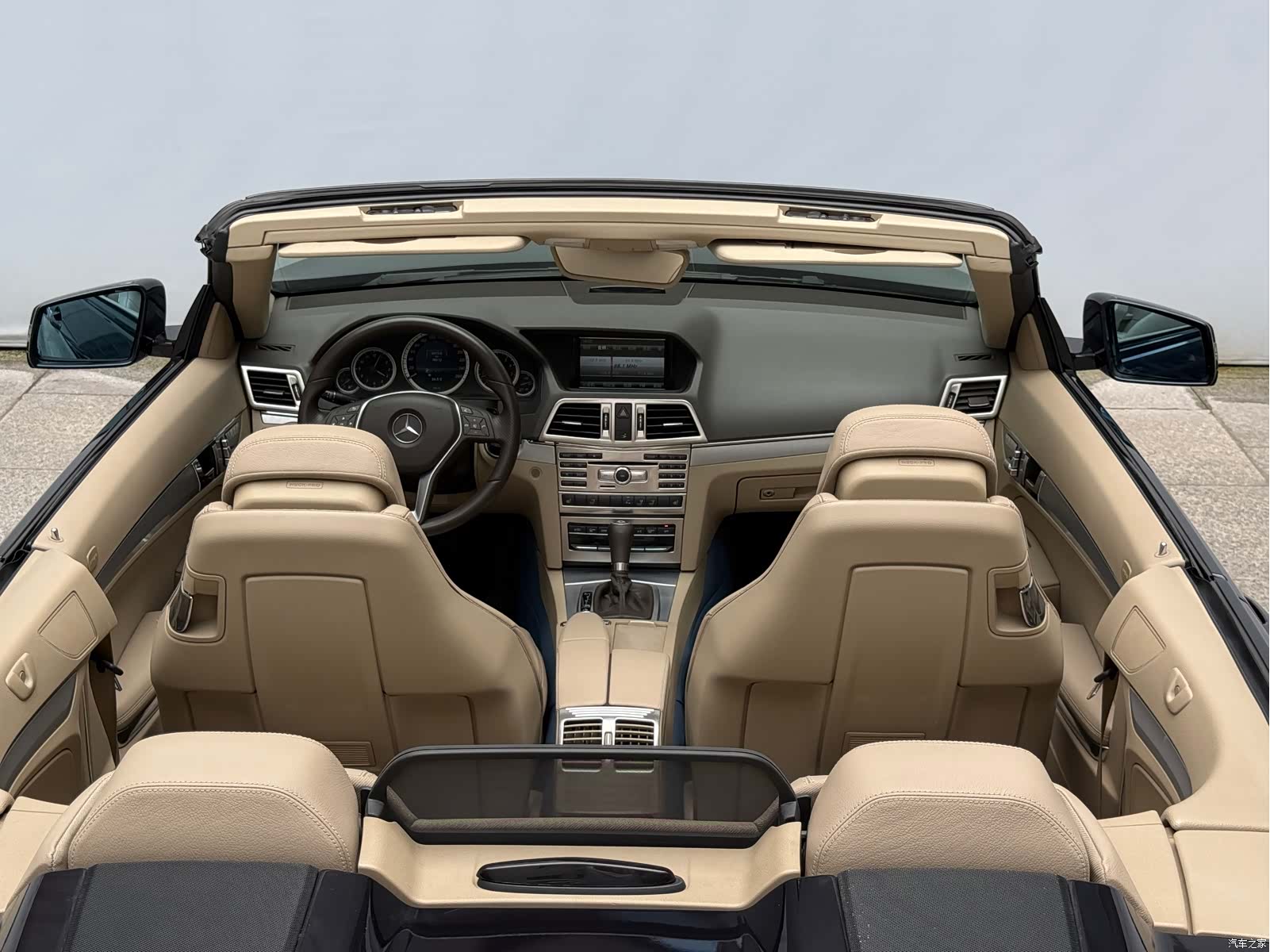 Mercedes-Benz E-Class, 2013 21