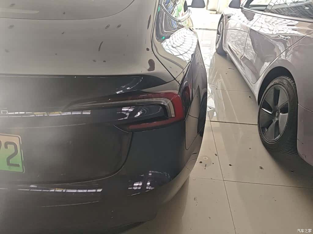 Tesla Model 3, 2025 8