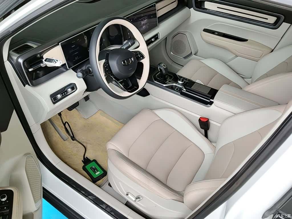Geely Icon, 2023 15