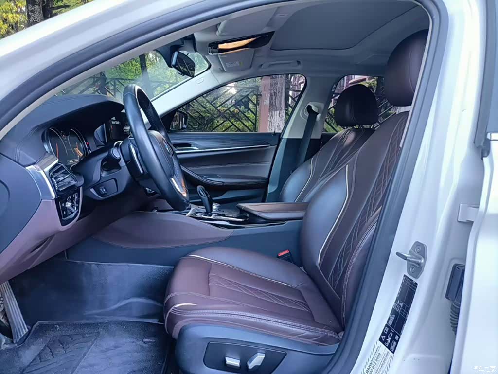 BMW 5 Series, 2018 9