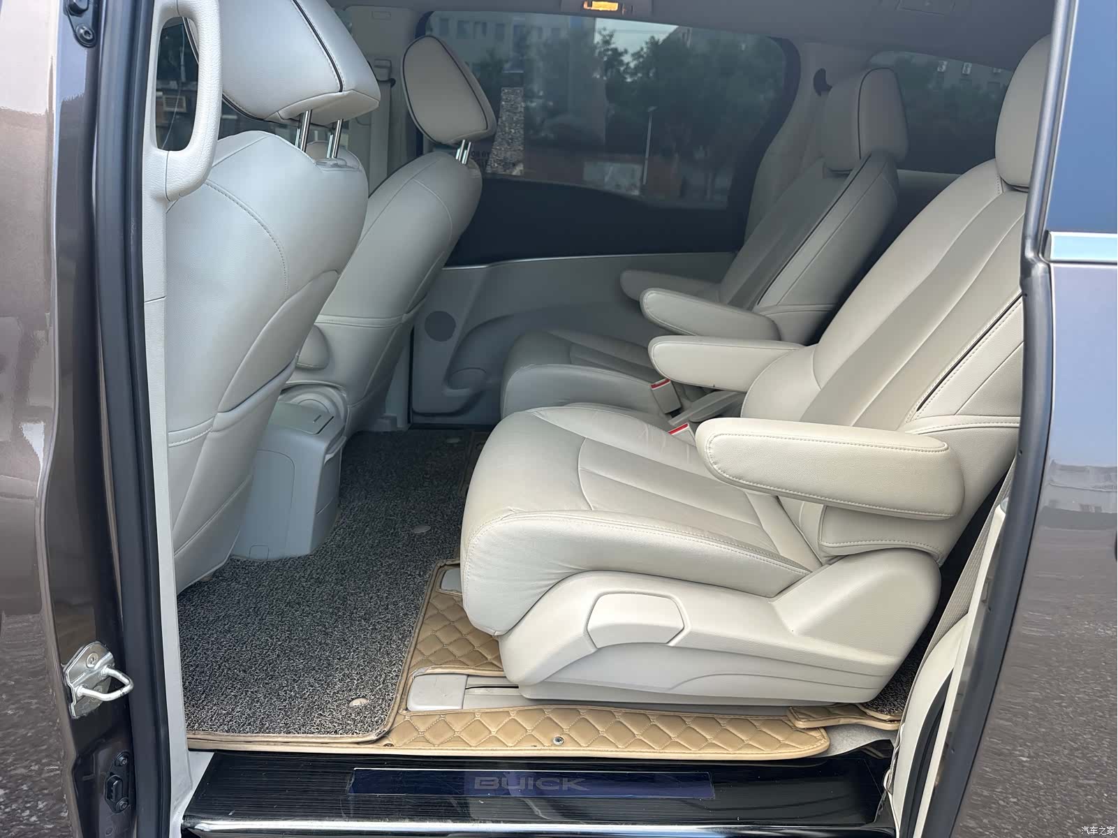 Buick GL8, 2021 11
