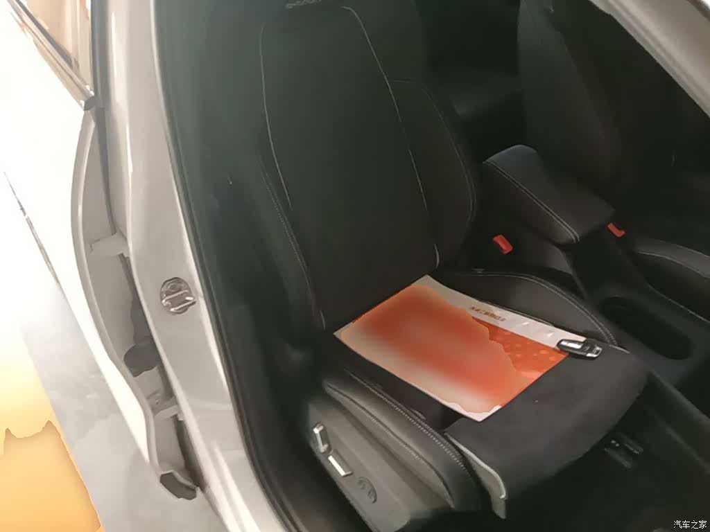 Audi Q5 e-tron, 2023 25