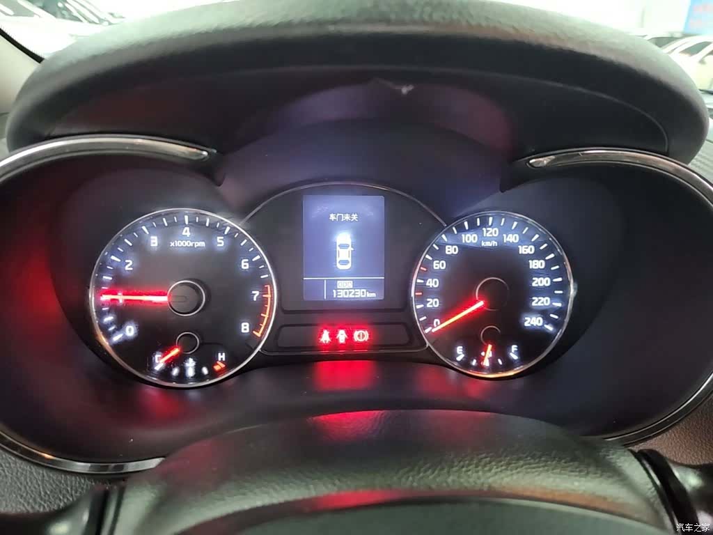 Kia K3, 2014 12