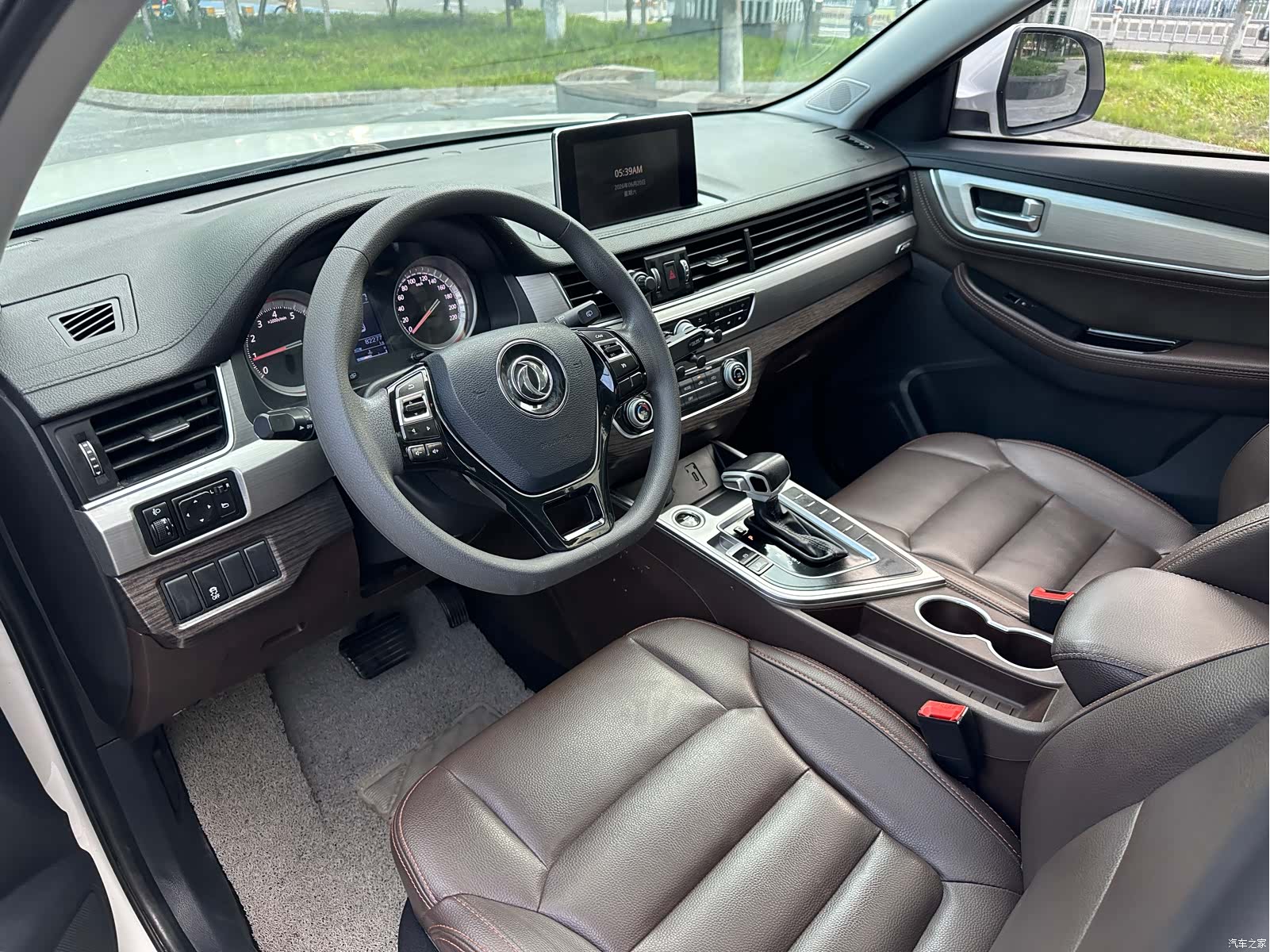 DongFeng X5, 2018 14