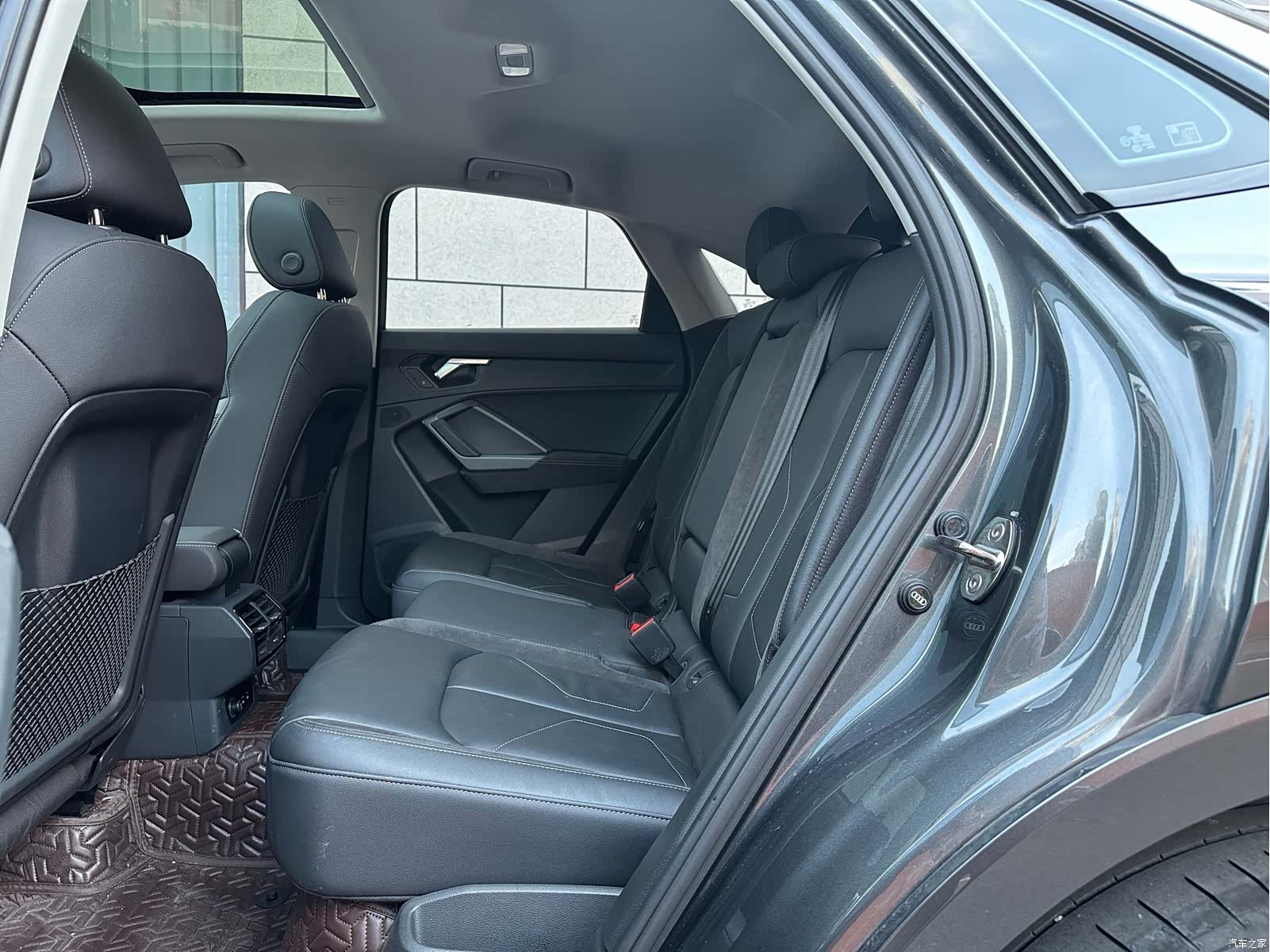 Audi Q3, 2023 17