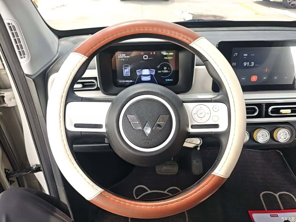 Wuling MINIEV, 2024 11