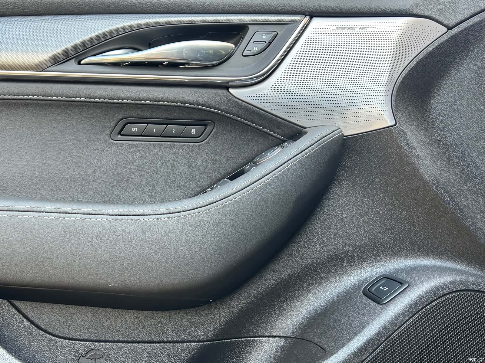 Cadillac CT5, 2022 25