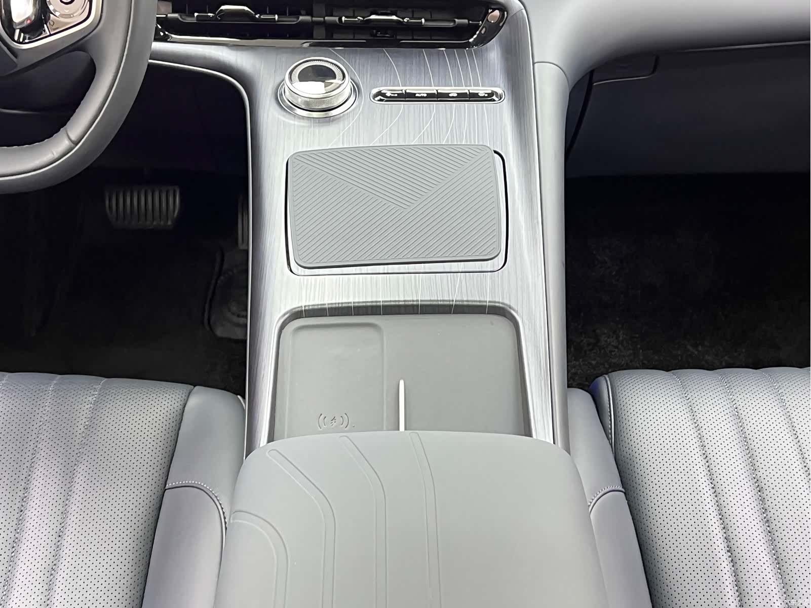Geely Galaxy E5, 2024 23
