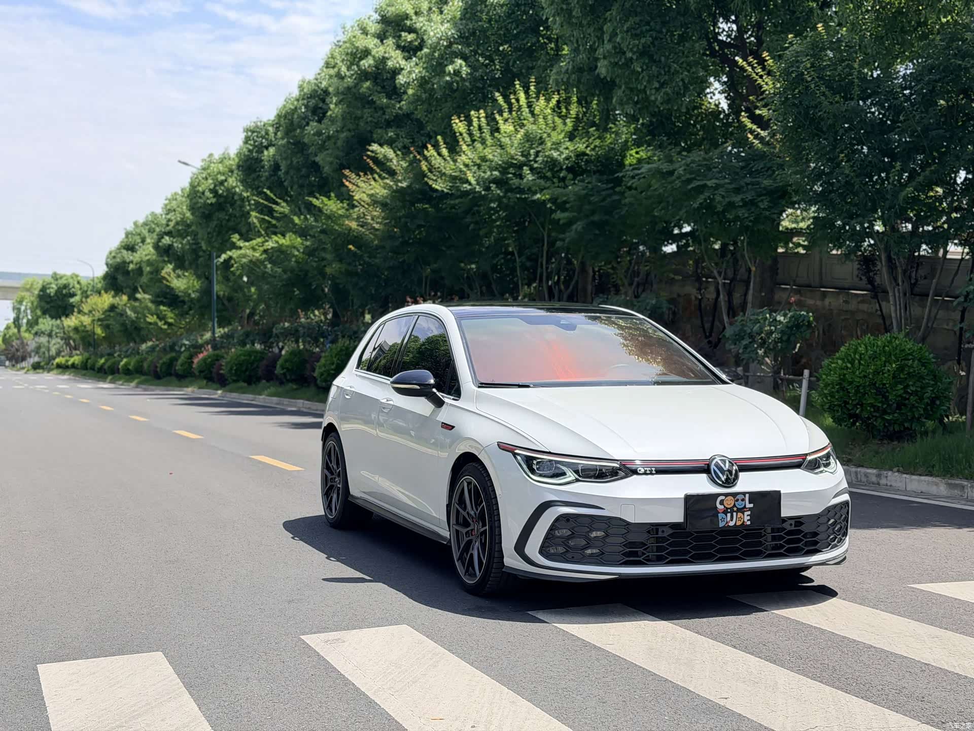 Volkswagen Golf, 2022 3