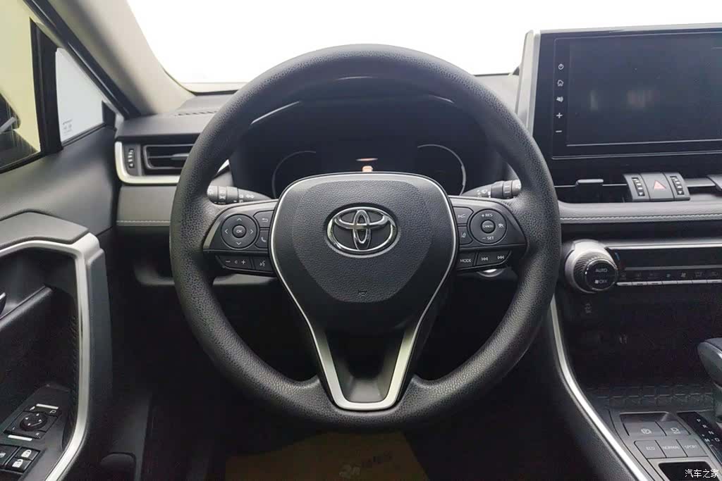 Toyota RAV4, 2021 15