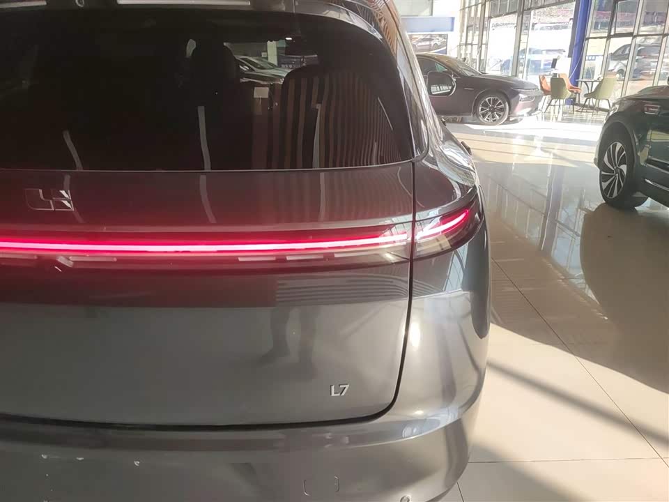 Li Auto Ideal L7