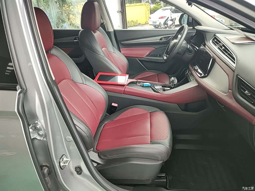 DongFeng AX7, 2021 25