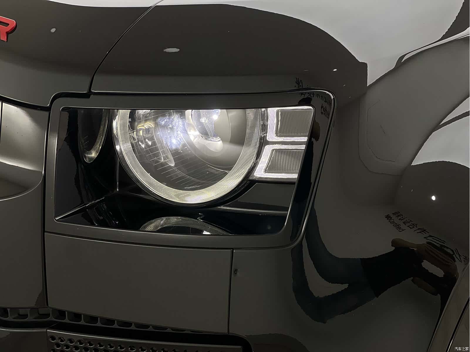 Land Rover Defender, 2022 6