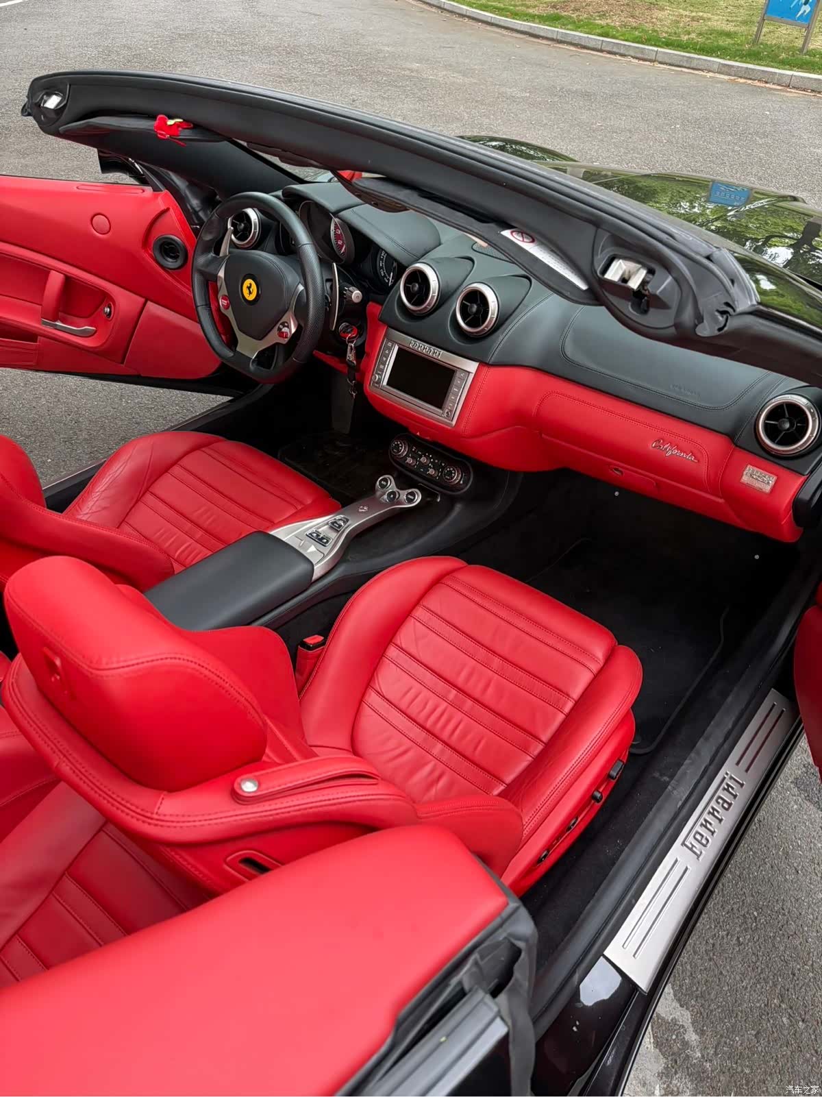 Ferrari California, 2011 7