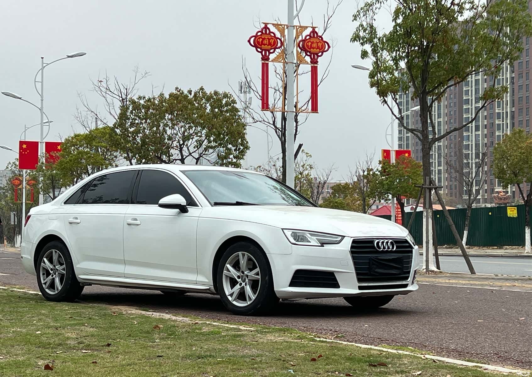 Audi A4L, 2017 3