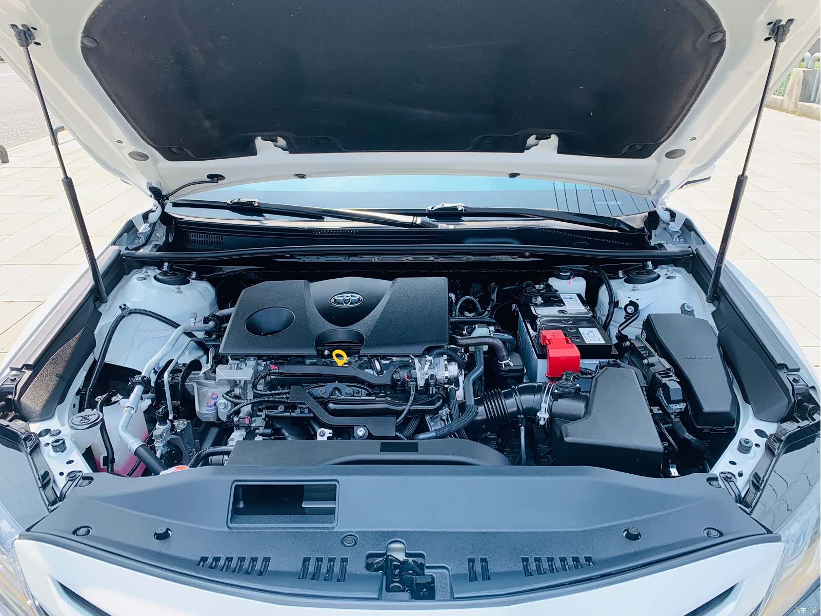 Toyota Camry, 2022 16