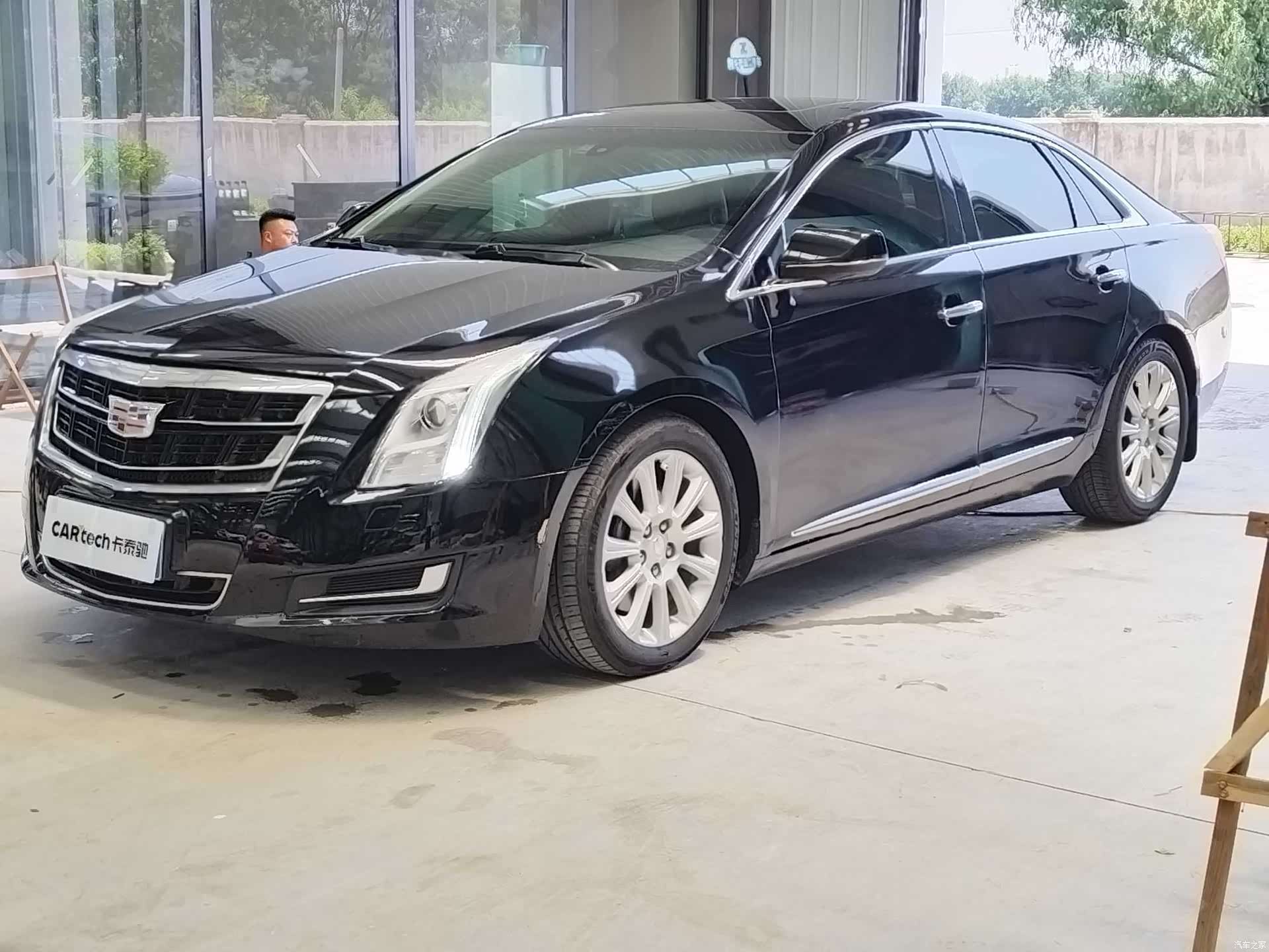 Cadillac XTS, 2016 1