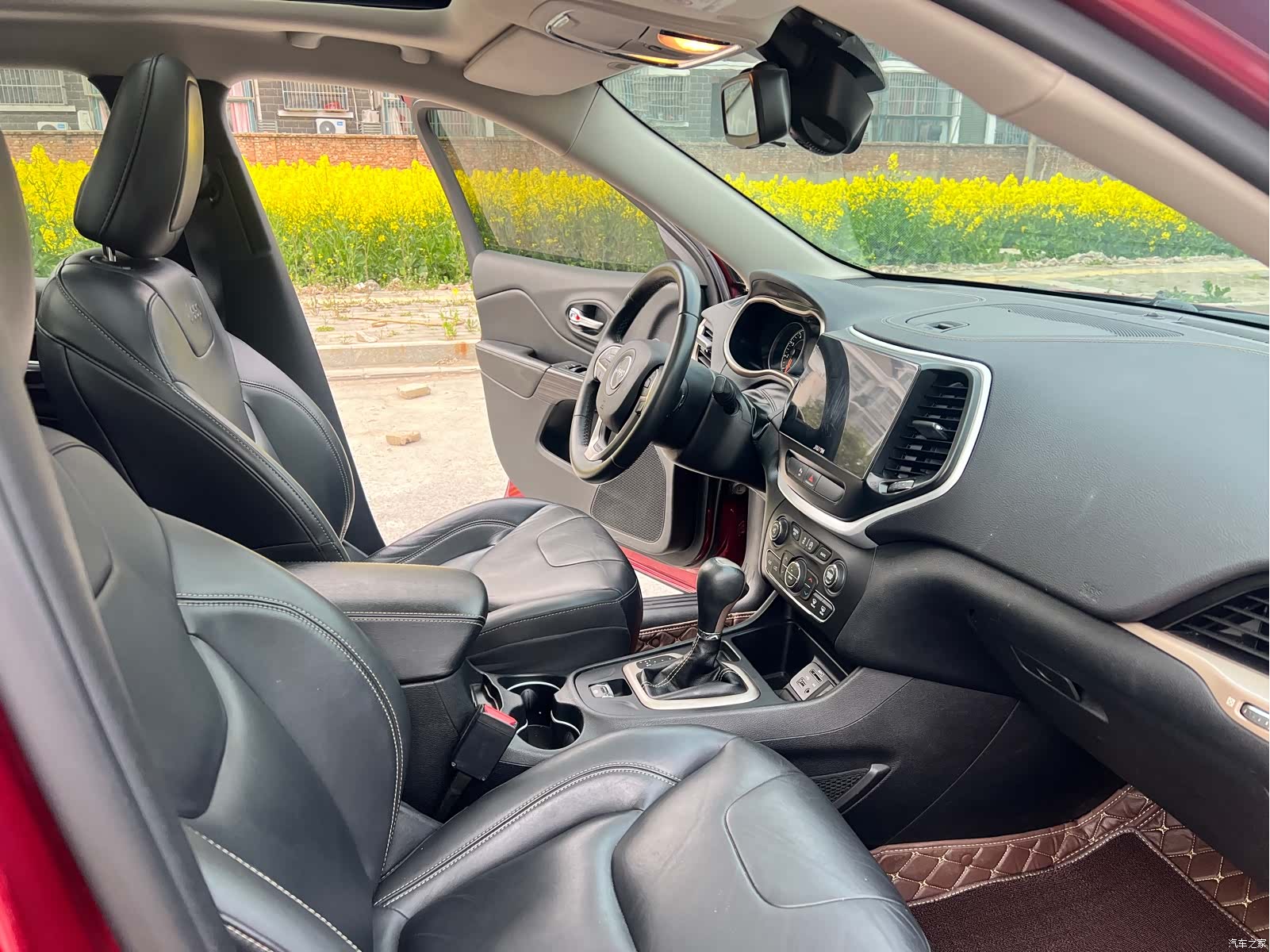 Jeep Cherokee, 2016 11