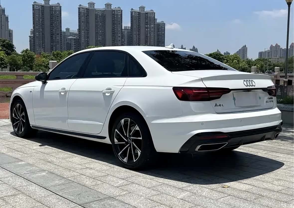 Audi A4L, 2022 10