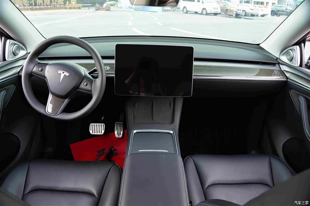 Tesla Model Y, 2022 15