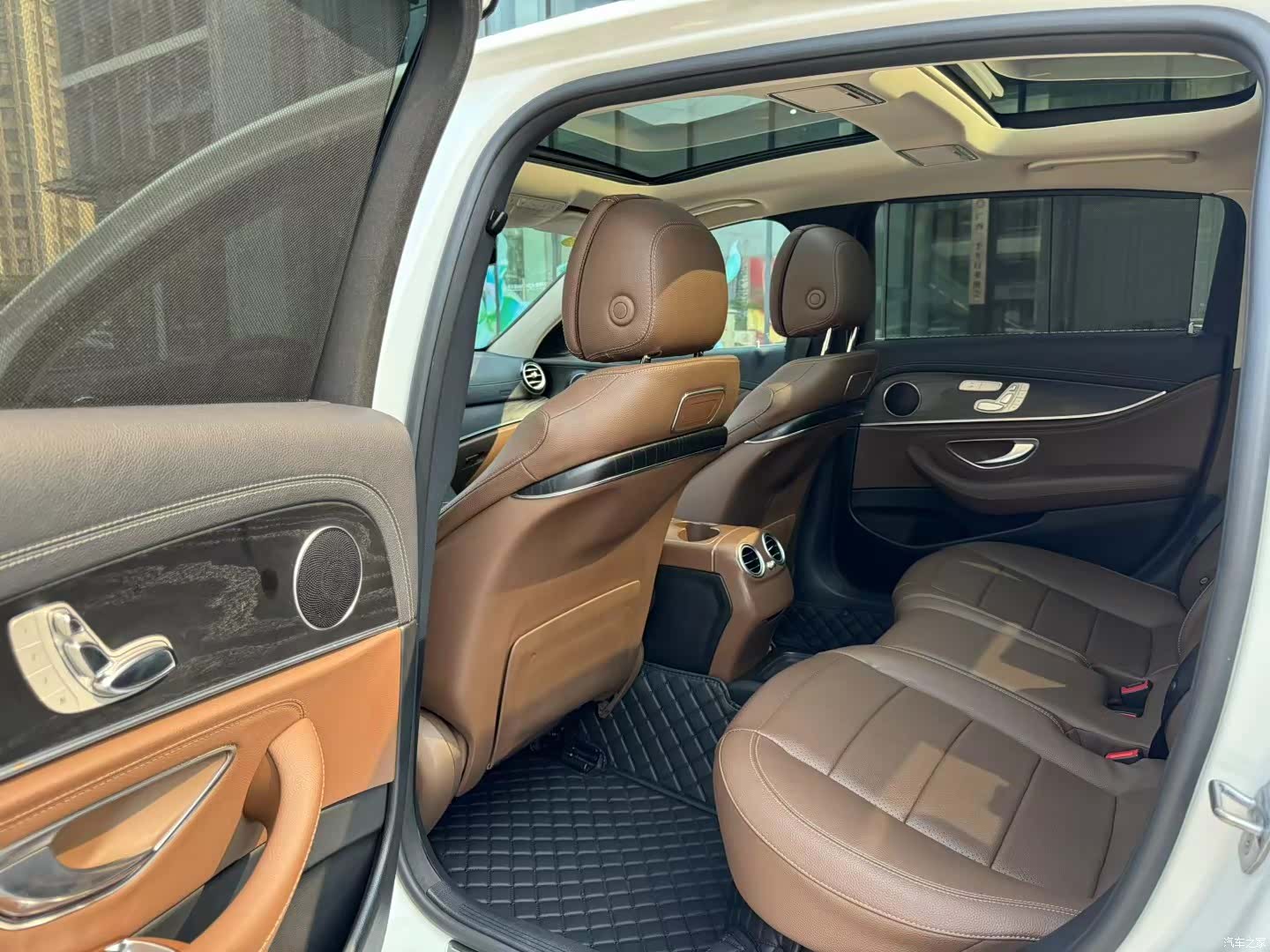 Mercedes-Benz E-Class, 2019 9