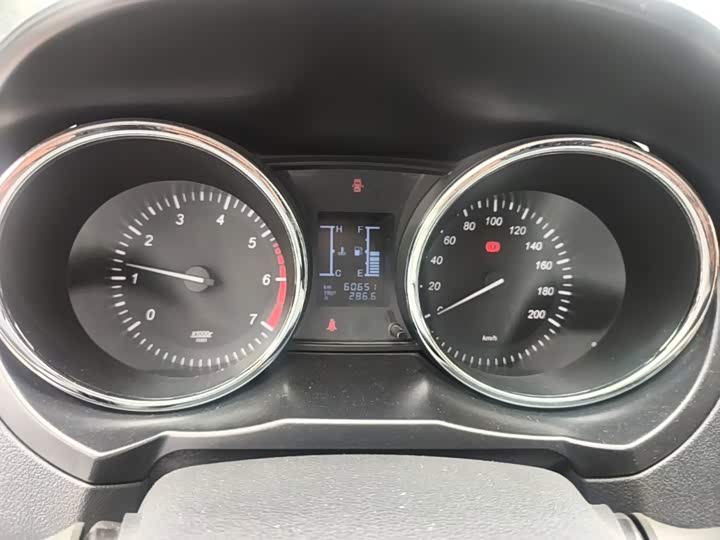 BAIC Huansu S3 2015 1.8L Премиум guo V