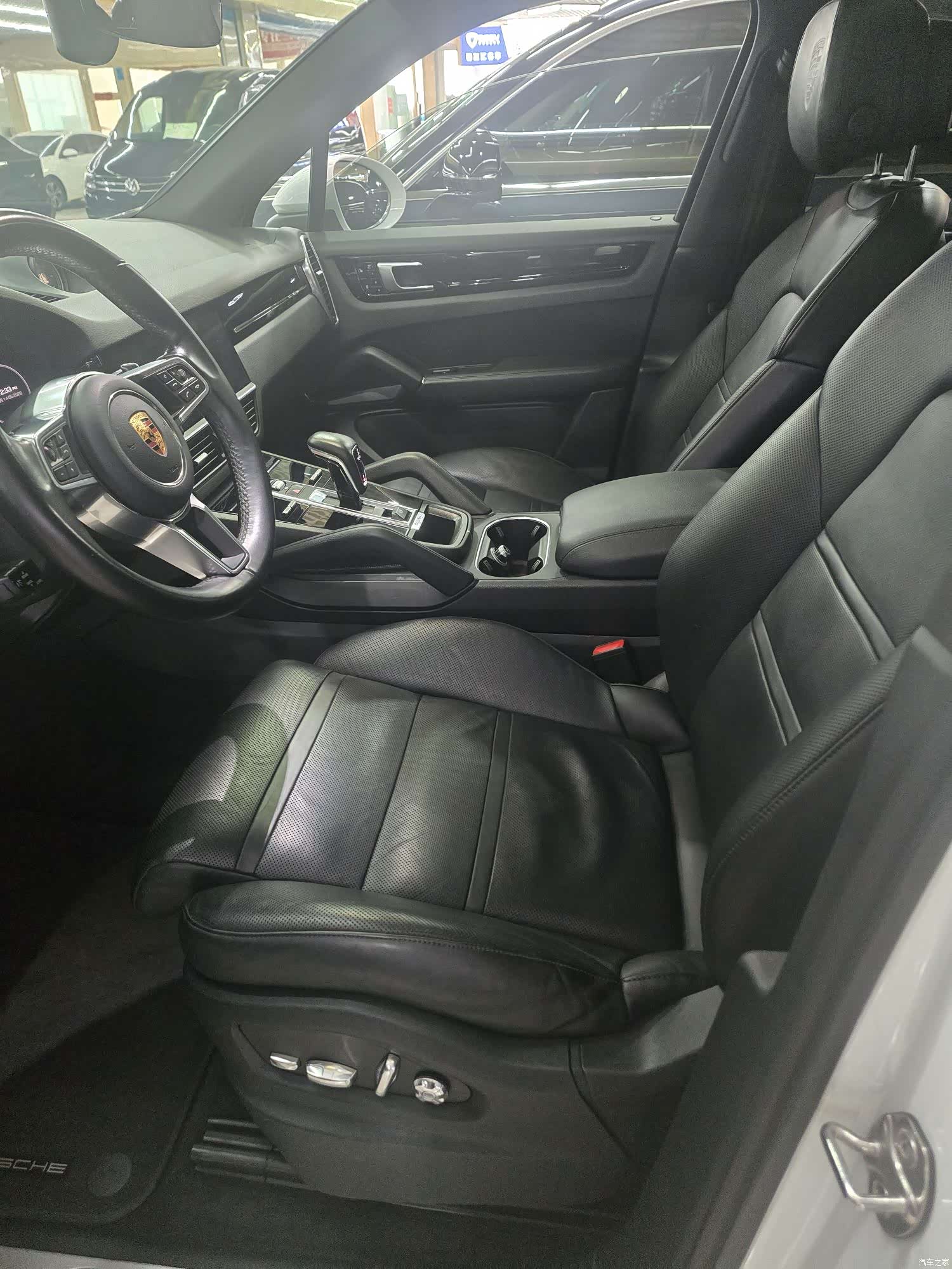 Porsche Cayenne, 2018 8